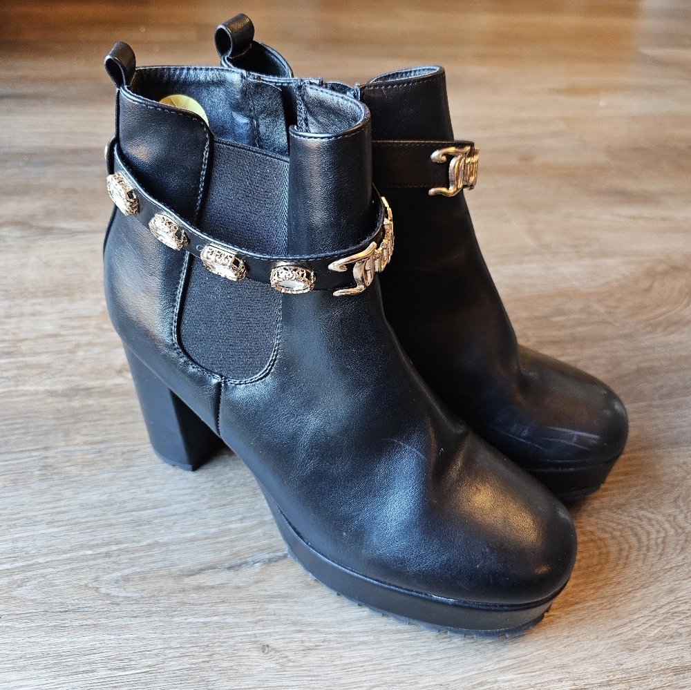 Juicy Couture Leather Zip Python Ankle Boots Chun… - image 5